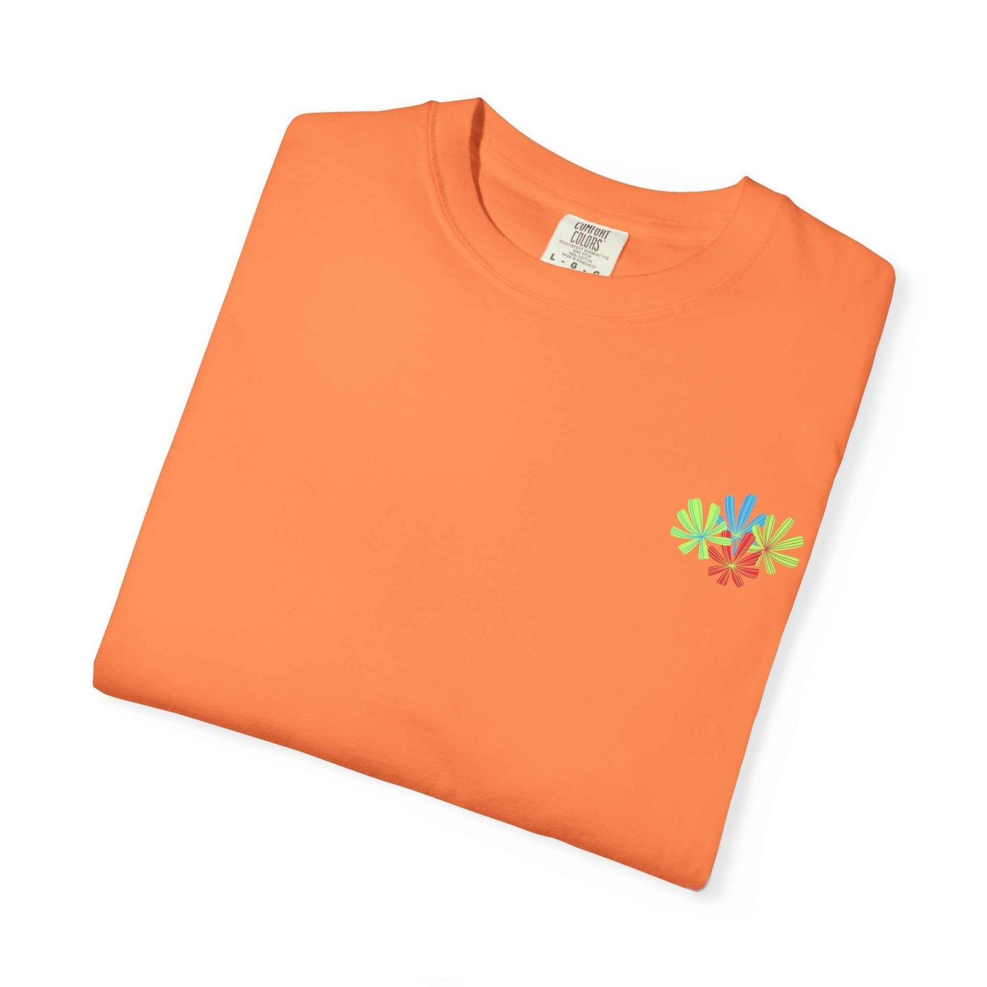 Island Tropical T-shirt in orange with palm design, unisex, made of ring-spun cotton.